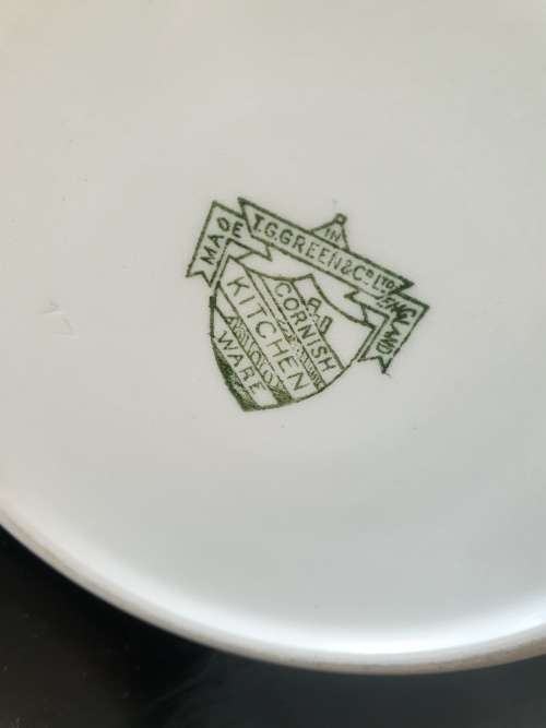 Cornish Kitchen Ware TG Green and Co LTD. storage container and lid!!!