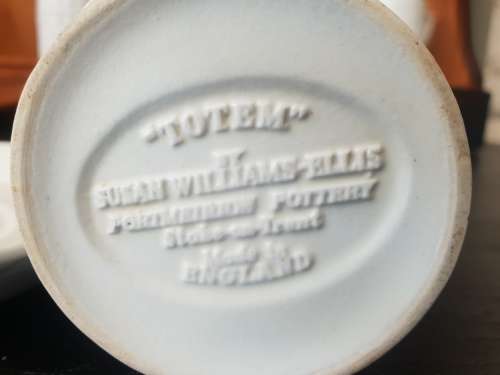 Portmeirion "Totem" 16 piece, Stoke on Trent, Porcelain Coffee set. Made in England!!