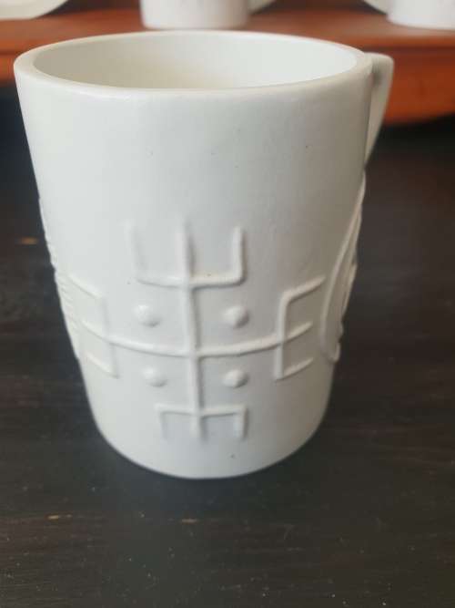 Portmeirion "Totem" 16 piece, Stoke on Trent, Porcelain Coffee set. Made in England!!