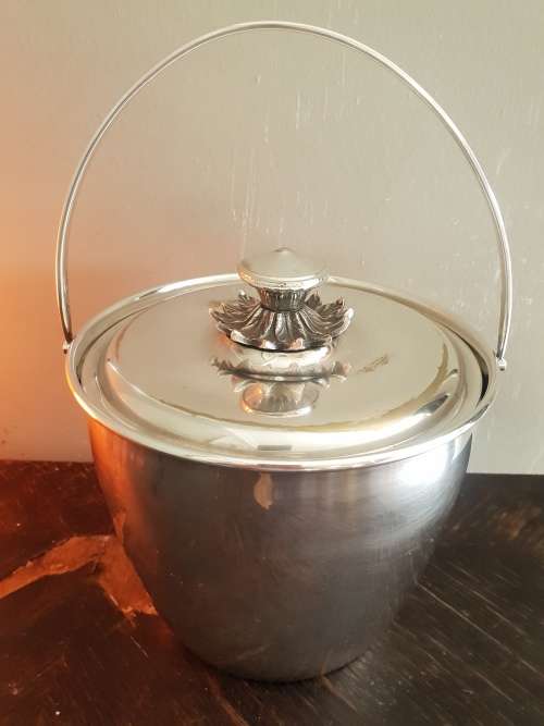 Louis Silver Plate Ice Bucket!!