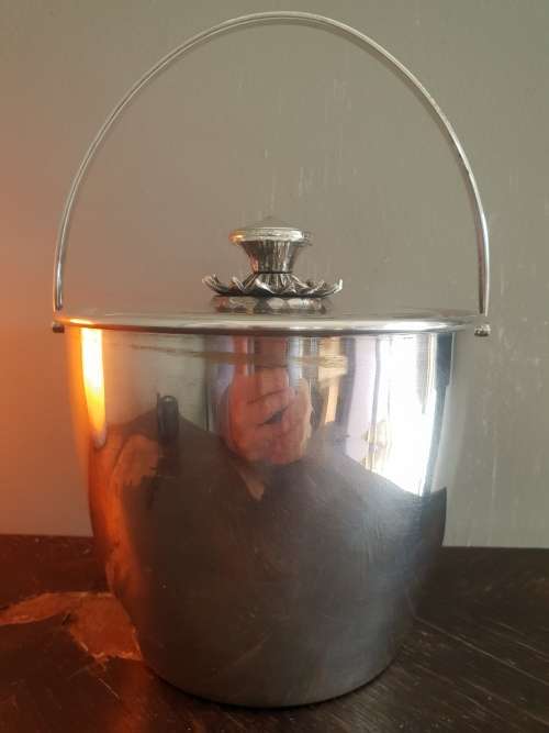 Louis Silver Plate Ice Bucket!!