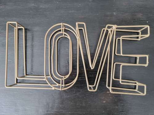 LOVE wire Art