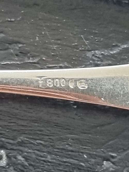 6 Silver Teaspoons, 58.4 grams, in case