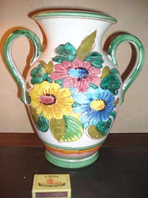 LARGE STUNNING TWIN HANDLED VASE