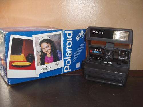 POLAROID MODEL 636 CLOSE UP