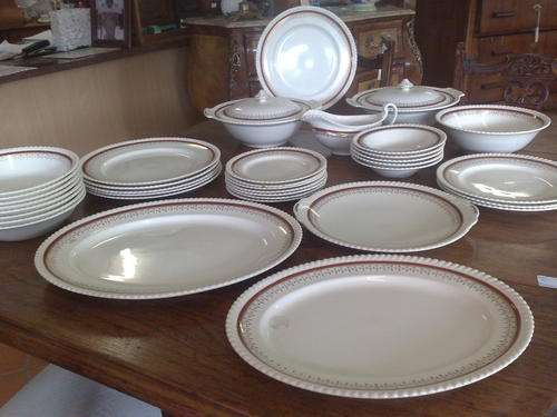 JOHNSON BROTHERS 38 PIECE DINNER SERVICE !! CRAZY R1!!!!! SEE DESCRIPTION!!!