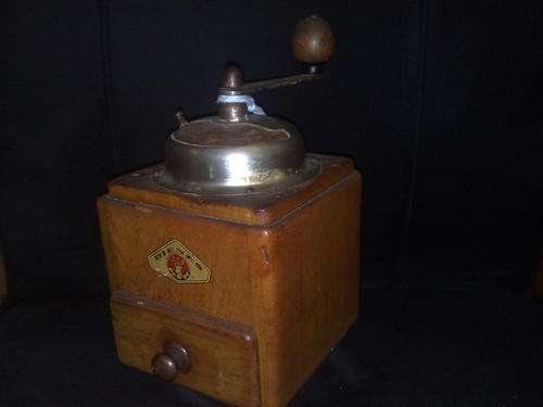 PE DE DIENES COFFEE GRINDER IN WORKING ORDER !!! CRAZY R1!!!
