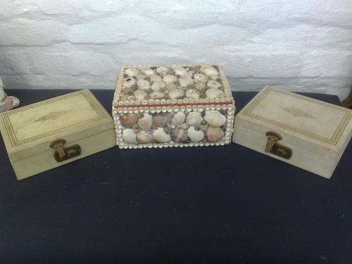 THREE BEAUTIFUL VINTAGE JEWELLERY BOXES