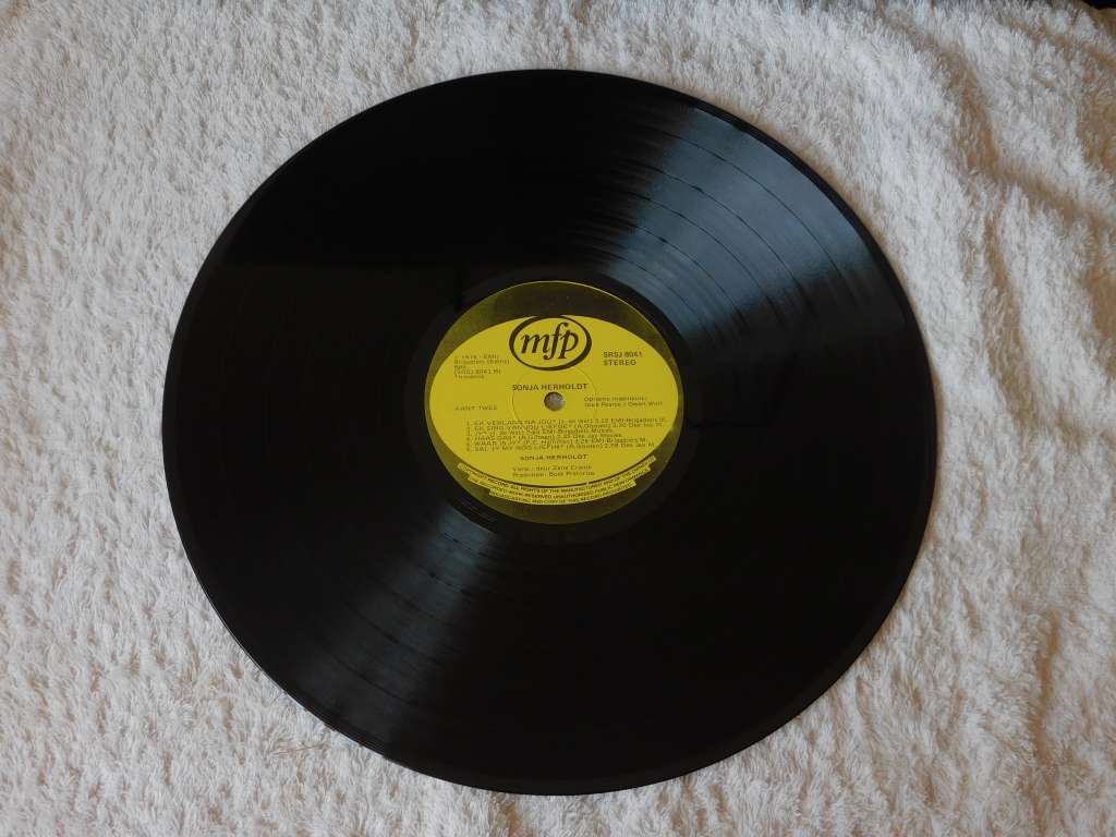 SONJA HERHOLDT - Sonja [Vinyl]