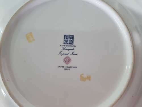 Stunning RARE hand decorated Japanese Imperial Imari porcelain plate 41cm