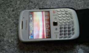 Blackberry 8520 in very good condition (Please Read)