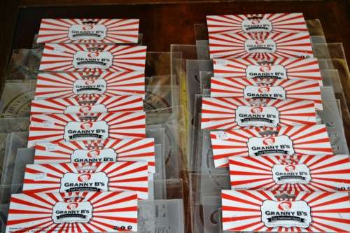 GRANNY B's DECORATIVE PAINT STENCILS x 16