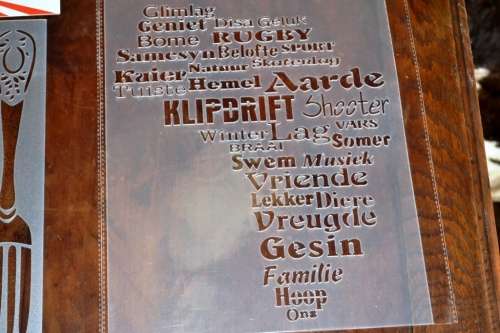 GRANNY B's DECORATIVE PAINT STENCILS x 16