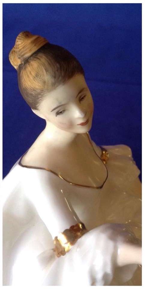 Royal Doulton figurine "My Love" HN2339
