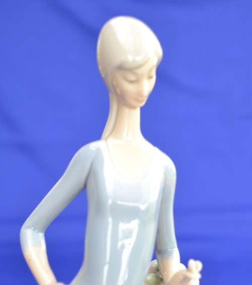 Nao Figurine