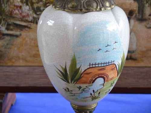 Vintage Victorian Style Banquet Lamp - In working order