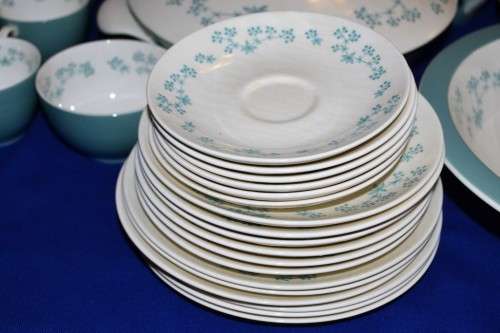 REDUCED-Royal Doulton Dinner Service "April Showers"D6435 - 73 Pieces