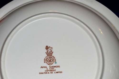 REDUCED-Royal Doulton Dinner Service "April Showers"D6435 - 73 Pieces