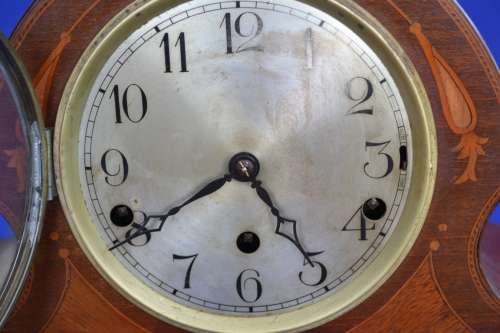 Wooden Inlay Vintage Mantle Clock