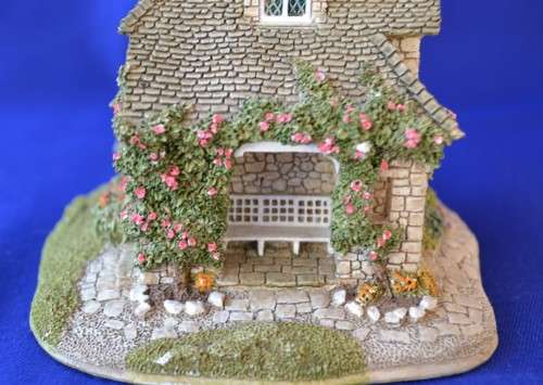 Lilliput Lane Model