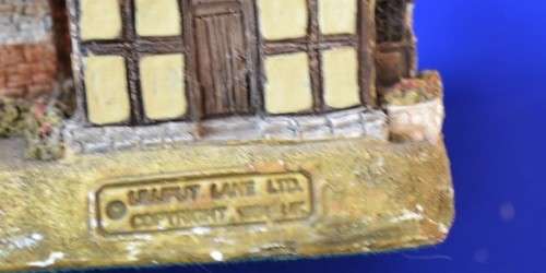 Lilliput Lane Model