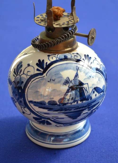 Delft, Small Oil Lamp