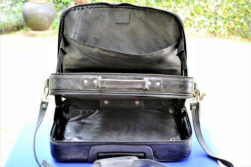 Busby Mobile Office Laptop Leather Case - Pull Along