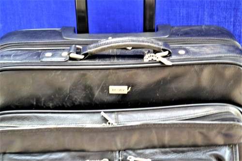 Busby Mobile Office Laptop Leather Case - Pull Along