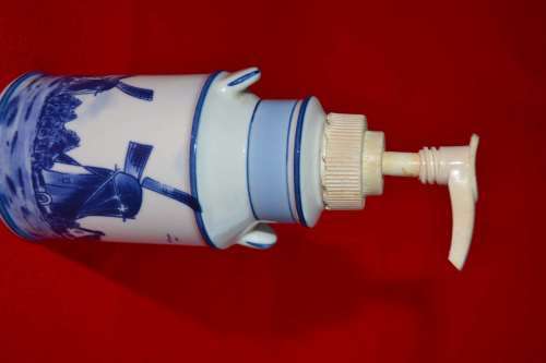 Delft Blue Pump Action Dressing Table Jar