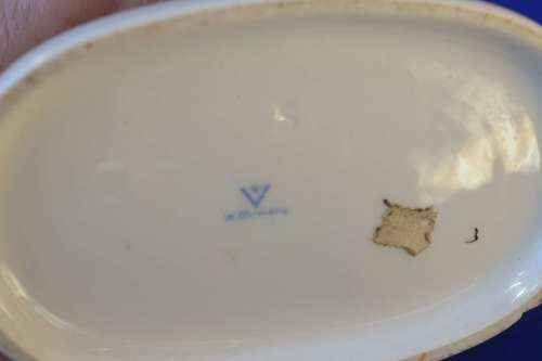 Hummel "Strolling Along" Figure #5