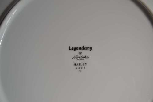 Noritaki Legendary Dinner Plates - Five Pieces