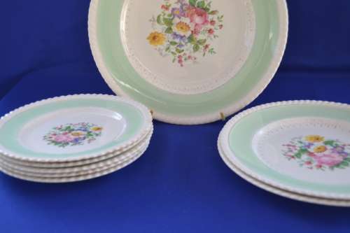 Johnson Bros Old English Yeovil Assorted Pieces