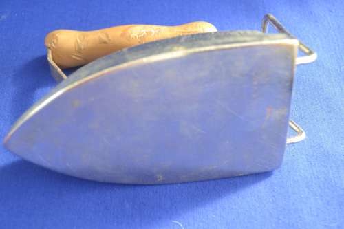 Vintage Travelling Iron