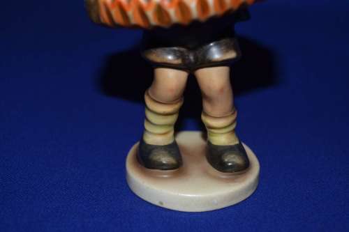 Hummel "Accordion Boy" Figurine #185 - Vintage