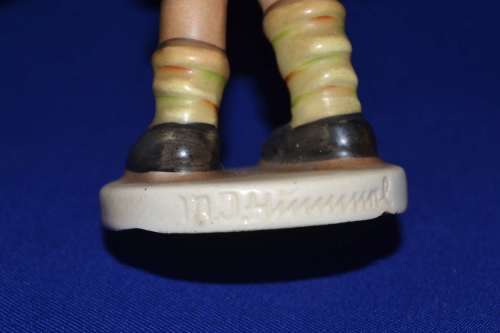 Hummel "Accordion Boy" Figurine #185 - Vintage