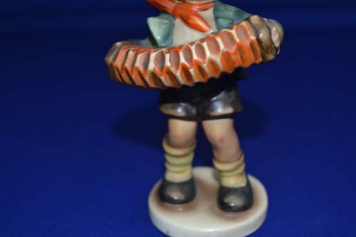Hummel "Accordion Boy" Figurine #185 - Vintage