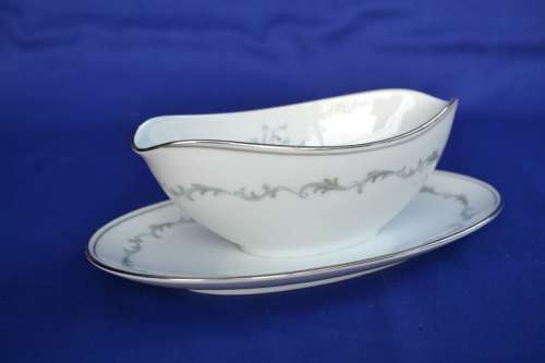 Noritake Gravy Boat - Chaumont