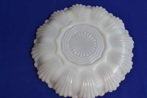 Anchor Hocking Vintage Milk Glass Devilled Egg Plate - Gold Trim