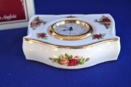 Royal Albert `Old Country Roses` Porcelain Clock Boxed