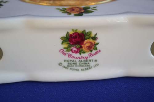 Royal Albert `Old Country Roses` Porcelain Clock Boxed