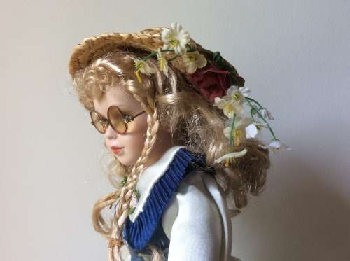 Collectable Porcelain Display Doll - Gretchen