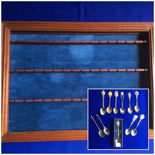 Vintage Wooden Collectable Spoon Display Rack with 11 Collectable Spoons