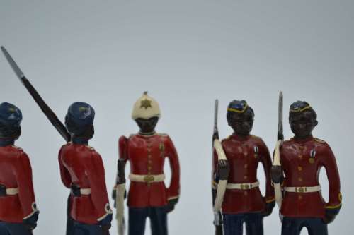 Vintage Metal Hand Painted Soldiers x 5