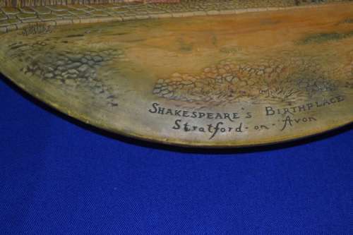 True Vintage WH Bossons Wall Plaque - Shakespear`s Birthplace - 1958