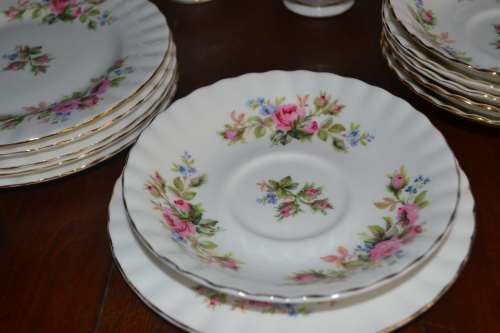 Royal Albert `Moss Rose` Tea Set - 21 Pieces