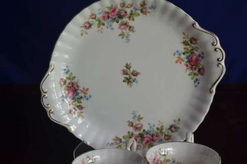 Royal Albert `Moss Rose` Tea Set - 21 Pieces