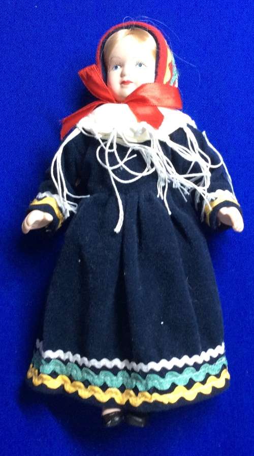 Original All Porcelain Dolls of the World Doll #10 Norway