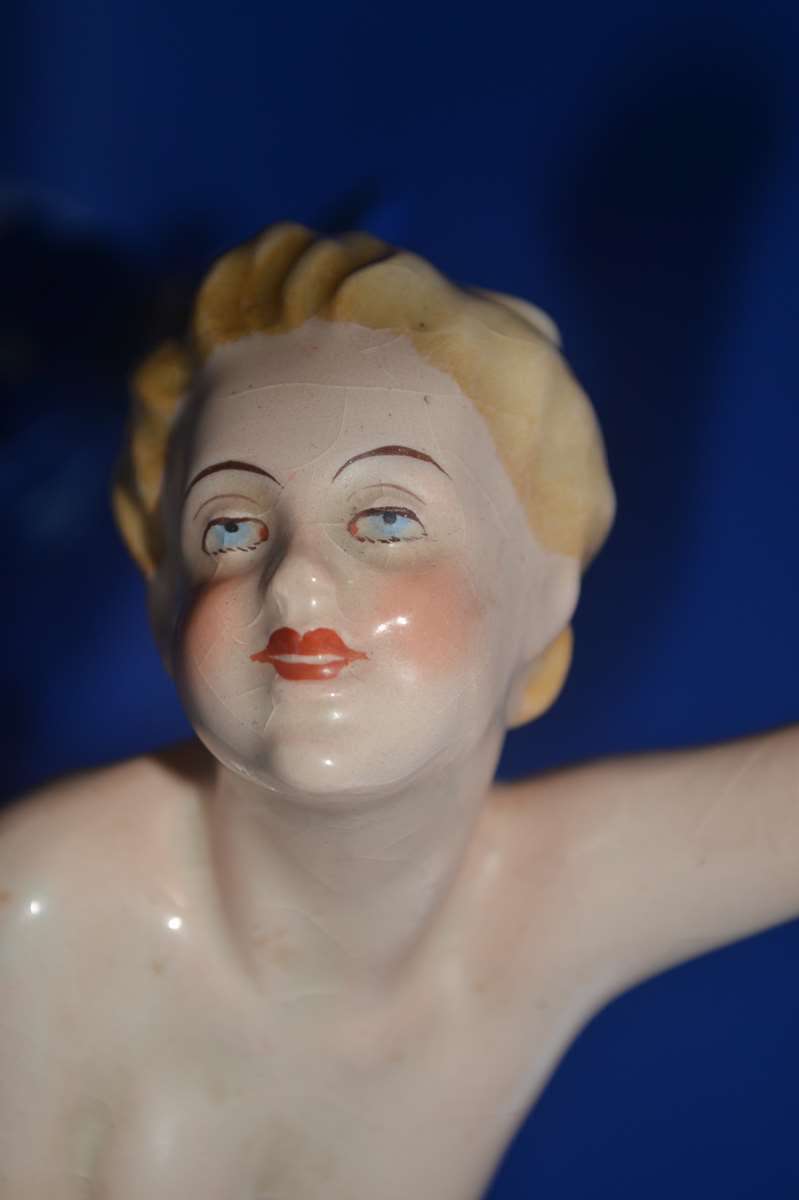 Art Dec0 Royal Dux (Czechoslovakia) Porcelain Figurine