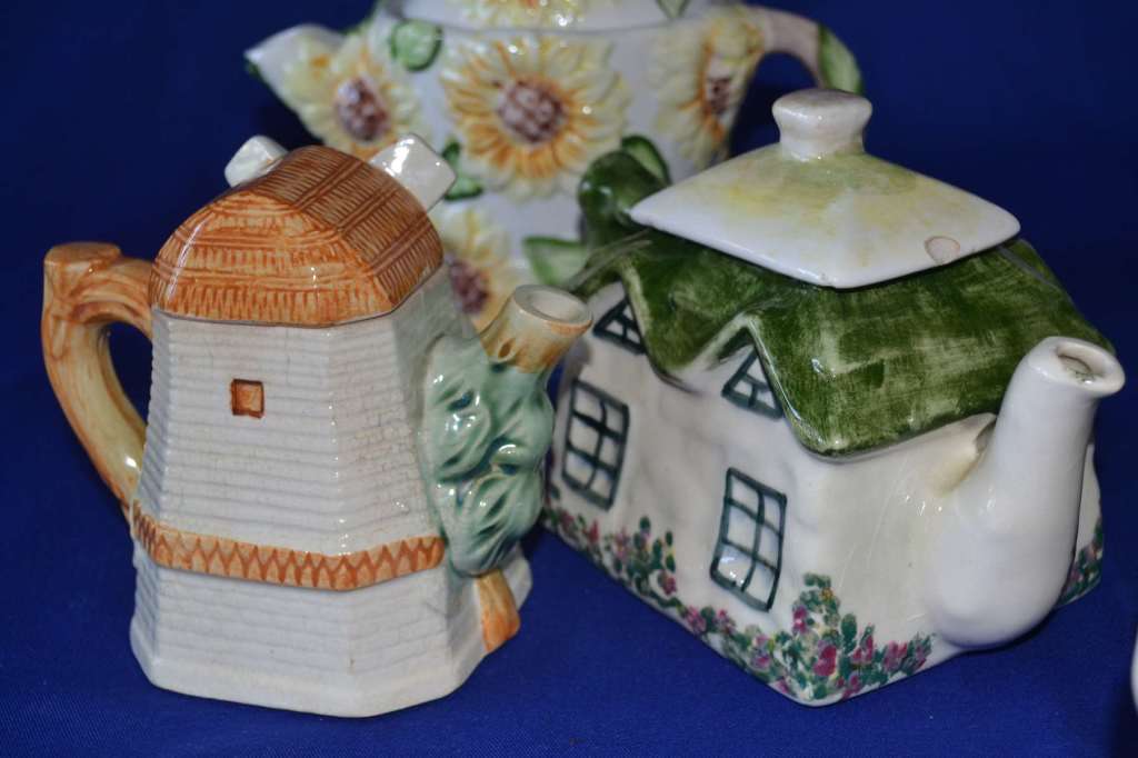 Assorted Tea Pots - 4 Pieces