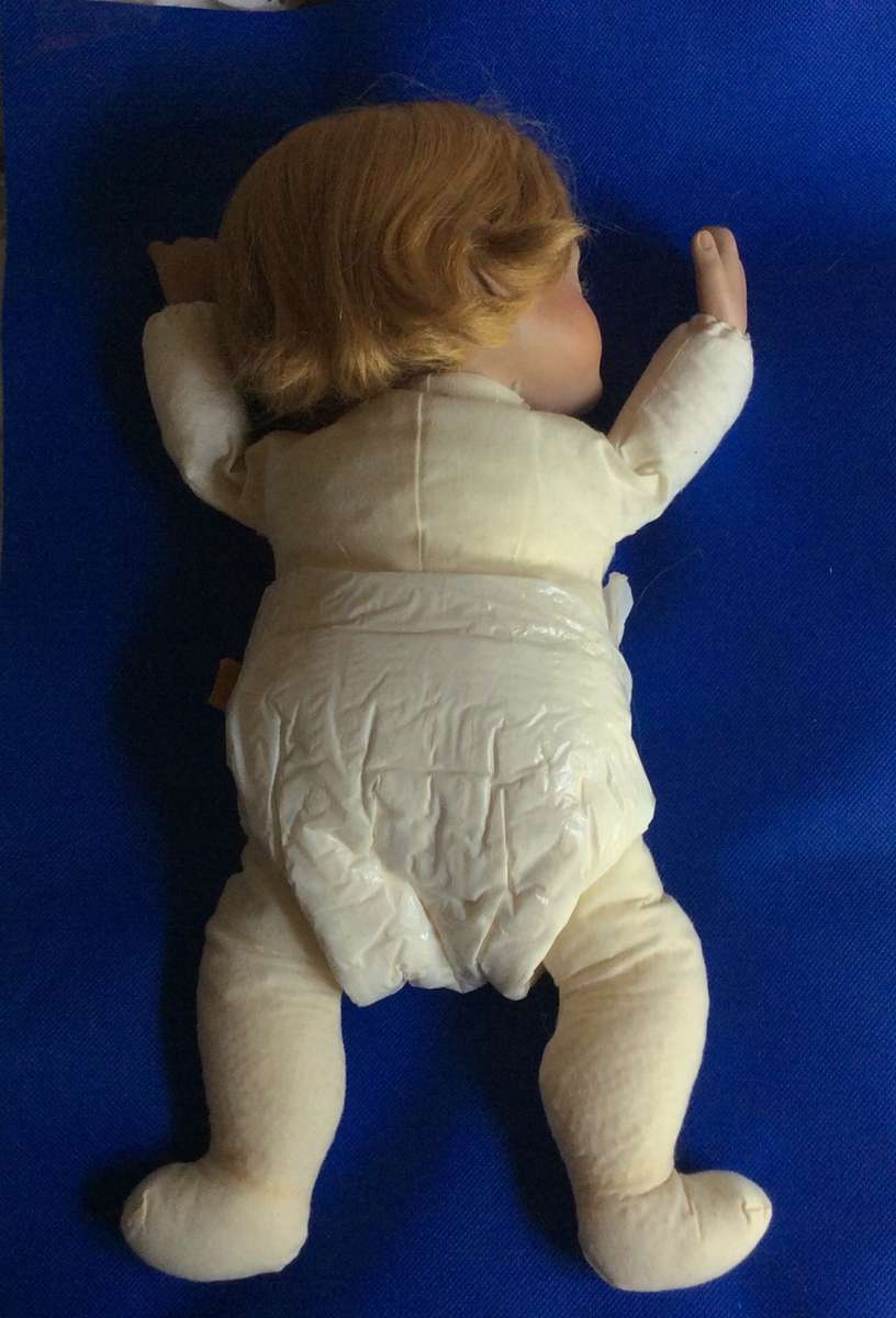 Vintage Porcelain Sleeping Baby Doll `My Princess` (Joyce Wolfe Designs)  1989